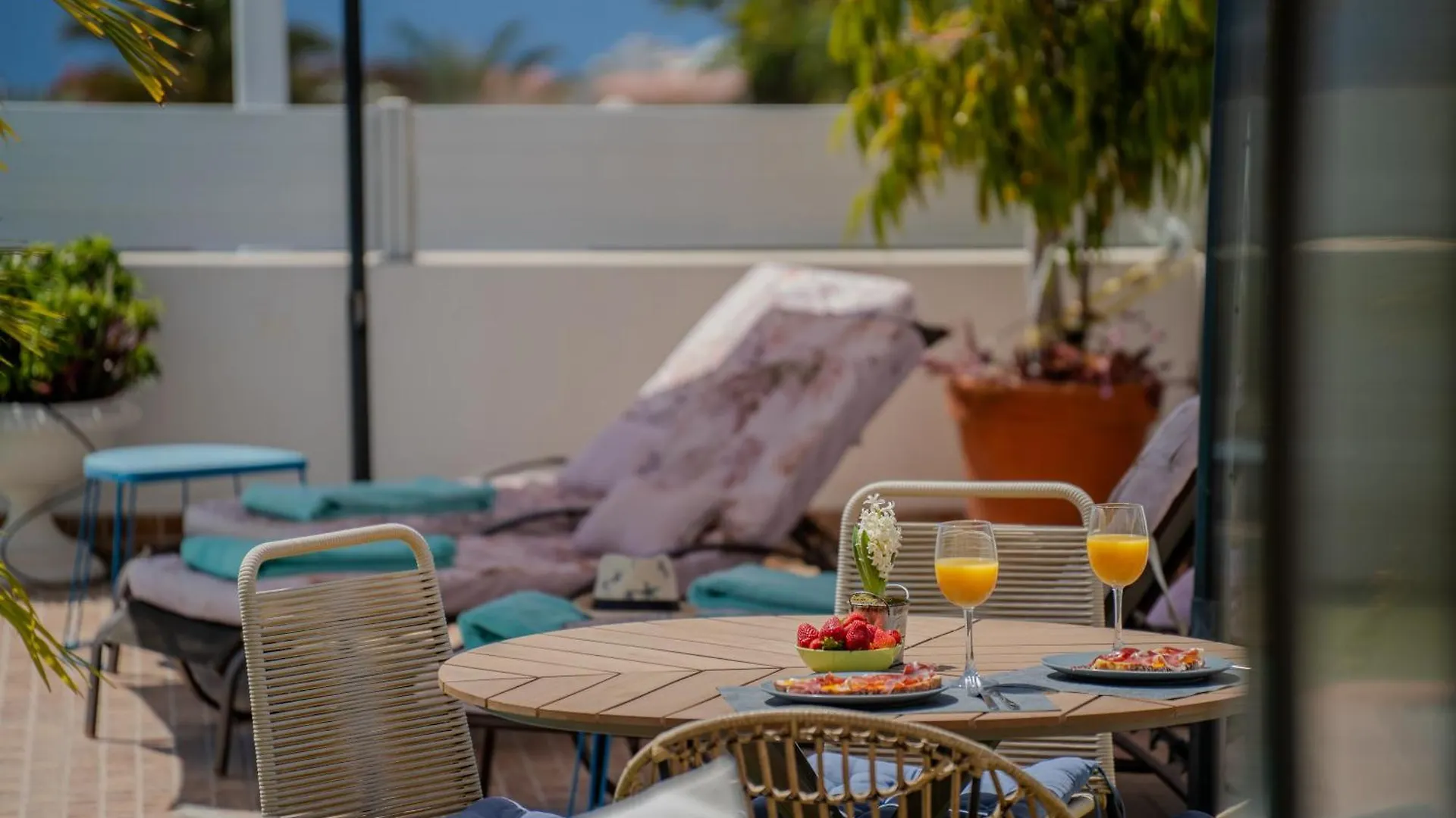 Bungalow Apartment With Private Pool & Ocean Views Costa Adeje  0*, Costa Adeje (Tenerife) Spain
