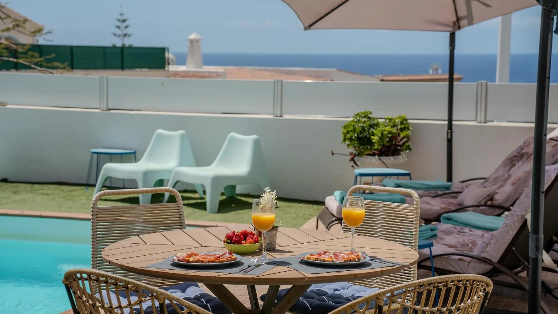 Bungalow Apartment With Private Pool & Ocean Views Costa Adeje  0*, Costa Adeje (Tenerife) Spain